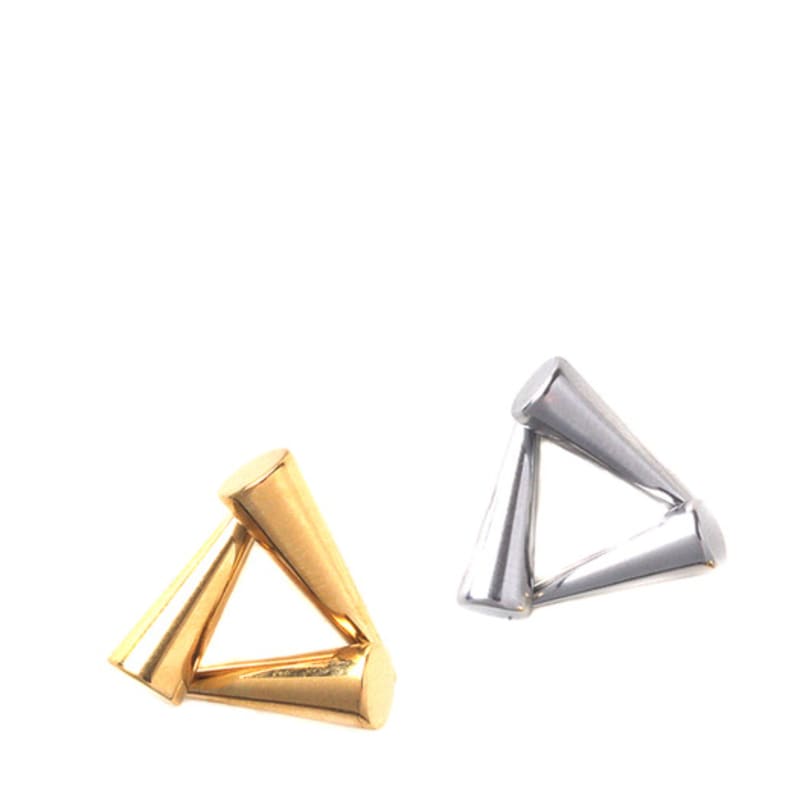 glammuse Triangle earring silver
glammuse Triangle earring silver