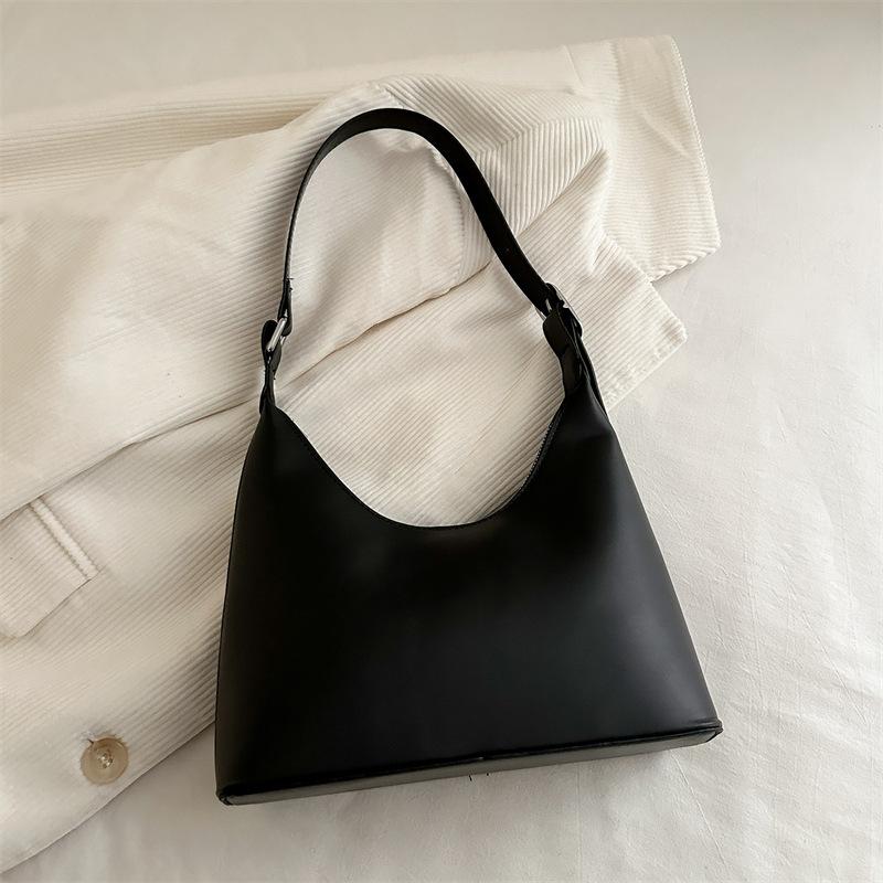 Сумка женская 2025 новая летняя популярная сумка через плечо нишевый дизайн текстура универсальная сумка под мышкой в этом году чёрный
Сумка женская 2025 новая летняя популярная сумка через плечо нишевый дизайн текстура универсальная сумка под мышкой в этом году чёрный