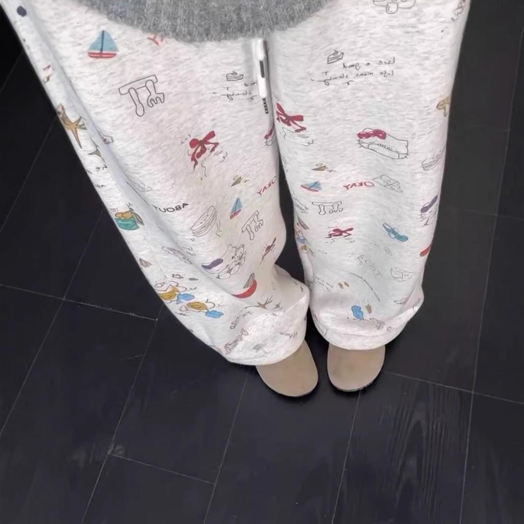 Women s Fleece-Lined Cartoon Graffiti Lambswool Sweatpants - Wide Leg, Elastic Waist, Straight Leg, Autumn/Winter. L
Women s Fleece-Lined Cartoon Graffiti Lambswool Sweatpants - Wide Leg, Elastic Waist, Straight Leg, Autumn/Winter. L