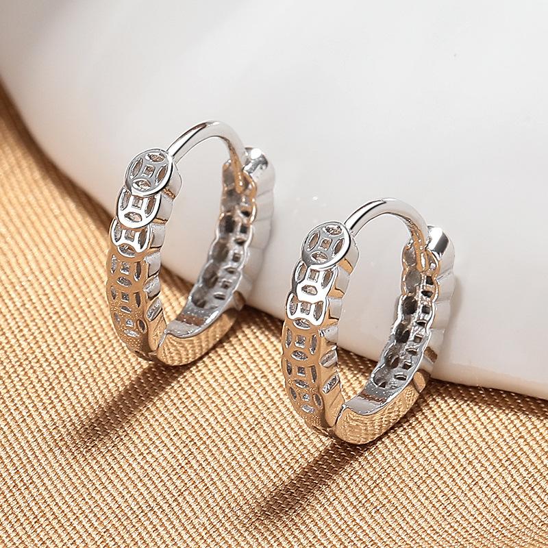 Qian Duoduo Coin Stud Earrings Women S Sterling Silver Ear Buckles Design Sense Earrings Men S Copper Coin Earrings Personalized Plain Ring Earrings 925 silver платиновый
Qian Duoduo Coin Stud Earrings Women S Sterling Silver Ear Buckles Design Sense Earrings Men S Copper Coin Earrings Personalized Plain Ring Earrings 925 silver платиновый