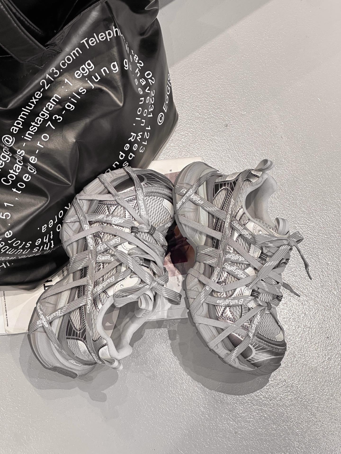 European style dad shoes women s 2025 autumn new thick-soled heightening casual sports shoes versatile breathable running shoes women 35
European style dad shoes women s 2025 autumn new thick-soled heightening casual sports shoes versatile breathable running shoes women 35