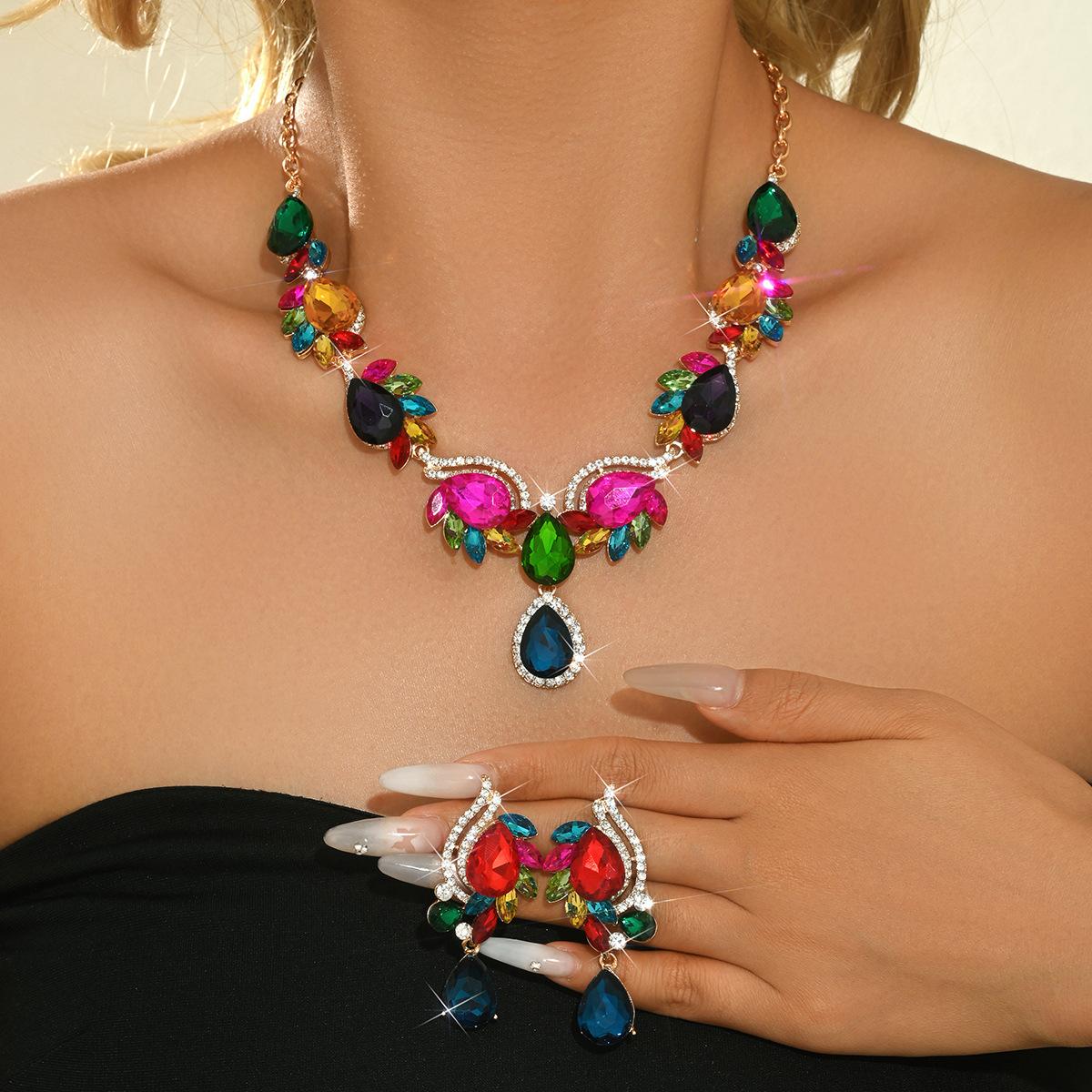 2026 Bridal Multicolor Jewel Necklace Earrings Two-piece Set Diamond Alloy Accessories 45CM
2026 Bridal Multicolor Jewel Necklace Earrings Two-piece Set Diamond Alloy Accessories 45CM