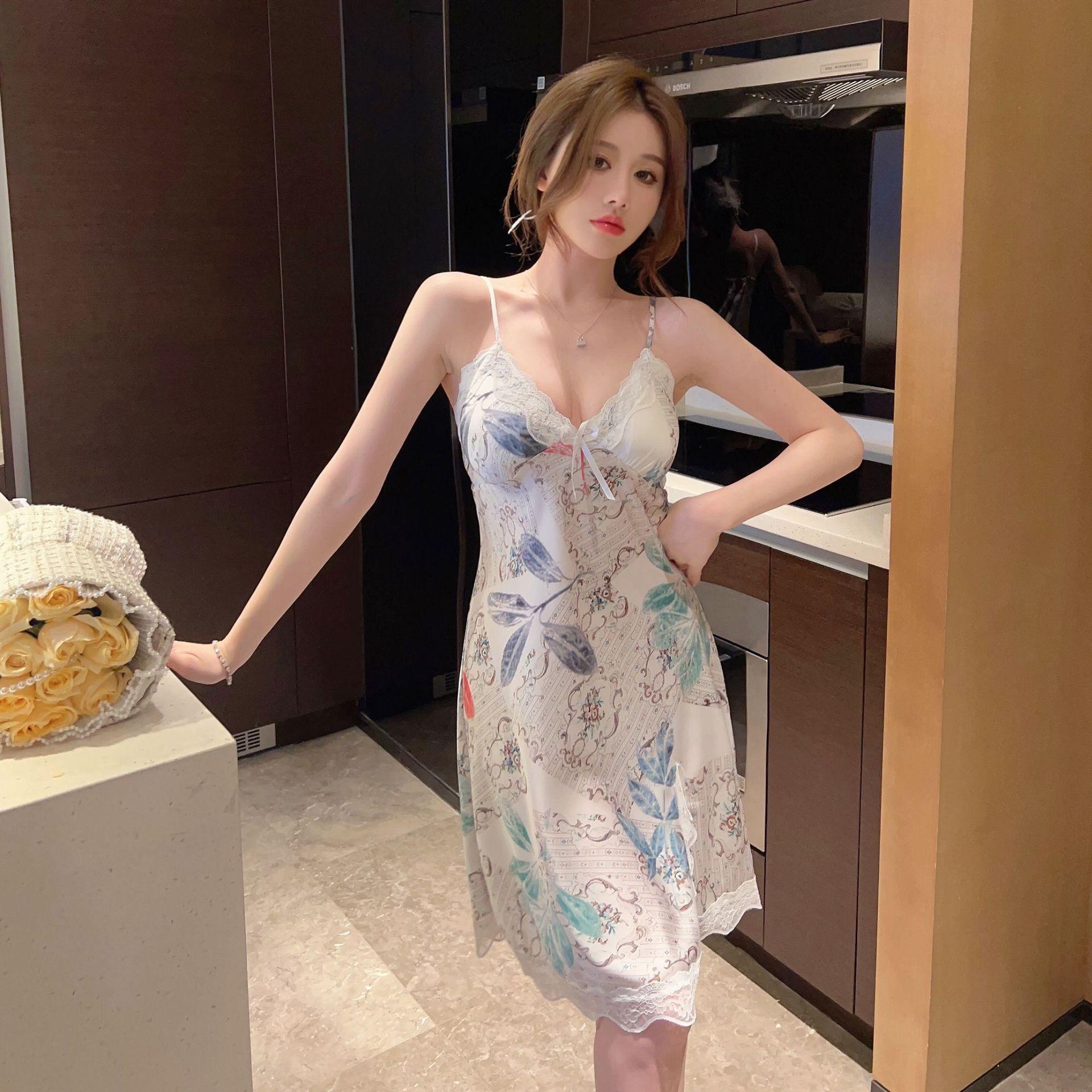Сексуальная ночная рубашка с принтом Ice Ribbon, с чашечками на груди, летняя, тонкая, новая, женская, на бретельках, пижама, домашняя одежда M
Сексуальная ночная рубашка с принтом Ice Ribbon, с чашечками на груди, летняя, тонкая, новая, женская, на бретельках, пижама, домашняя одежда M