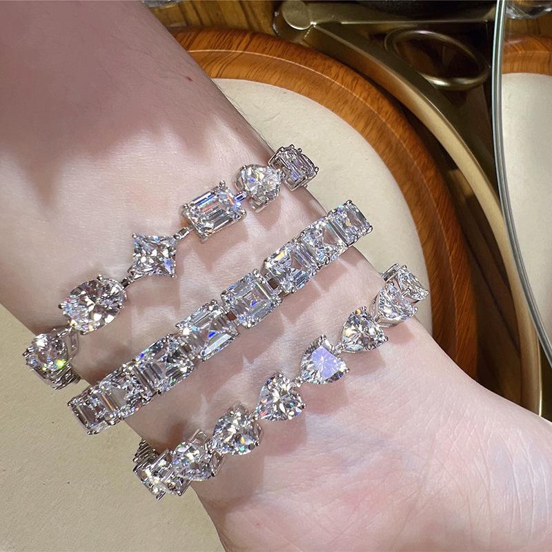 Longlong Jin 2024 S925 Sterling Silver Full Diamond Pagoda Bracelet - Fashionable & Elegant Mingyuan Style Pagoda Bracelet 18cm
Longlong Jin 2024 S925 Sterling Silver Full Diamond Pagoda Bracelet - Fashionable & Elegant Mingyuan Style Pagoda Bracelet 18cm