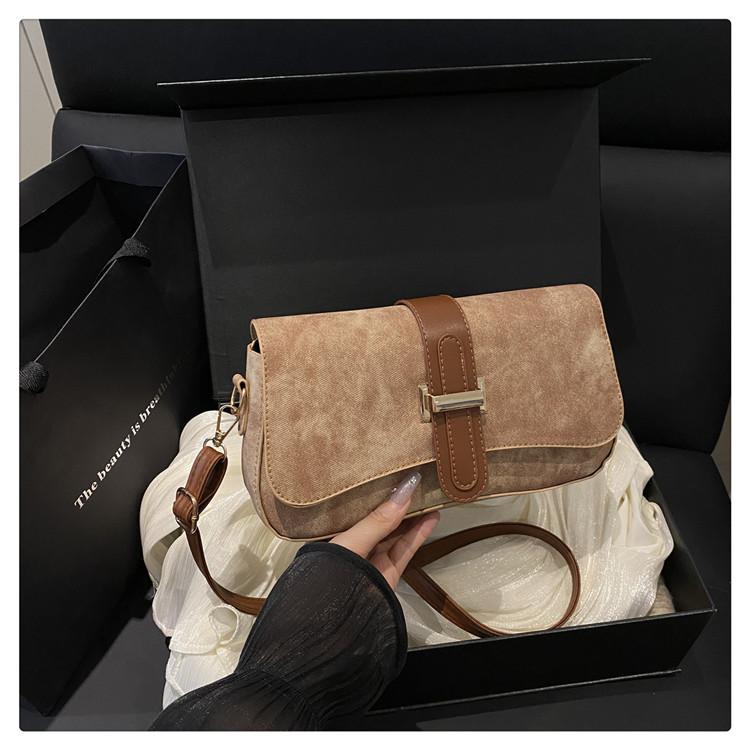 New Chinese baguette bag women s armpit bag 2025 new trendy niche commuting elegant shoulder messenger bag хаки
New Chinese baguette bag women s armpit bag 2025 new trendy niche commuting elegant shoulder messenger bag хаки