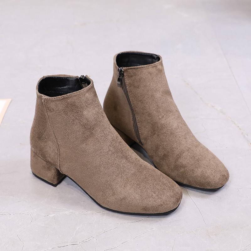 Foreign trade large size thick heel Martin boots 2025 spring new fashion outer wear round head non-slip side zipper short women s boots 35 чёрный
Foreign trade large size thick heel Martin boots 2025 spring new fashion outer wear round head non-slip side zipper short women s boots 35 чёрный
