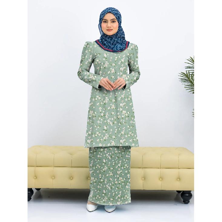 Fresh green floral print stylish modern Kulang Pahang ladies casual Muslim suit comfortable and elegant ladies two piece suit 4XL зелений
Fresh green floral print stylish modern Kulang Pahang ladies casual Muslim suit comfortable and elegant ladies two piece suit 4XL зелений