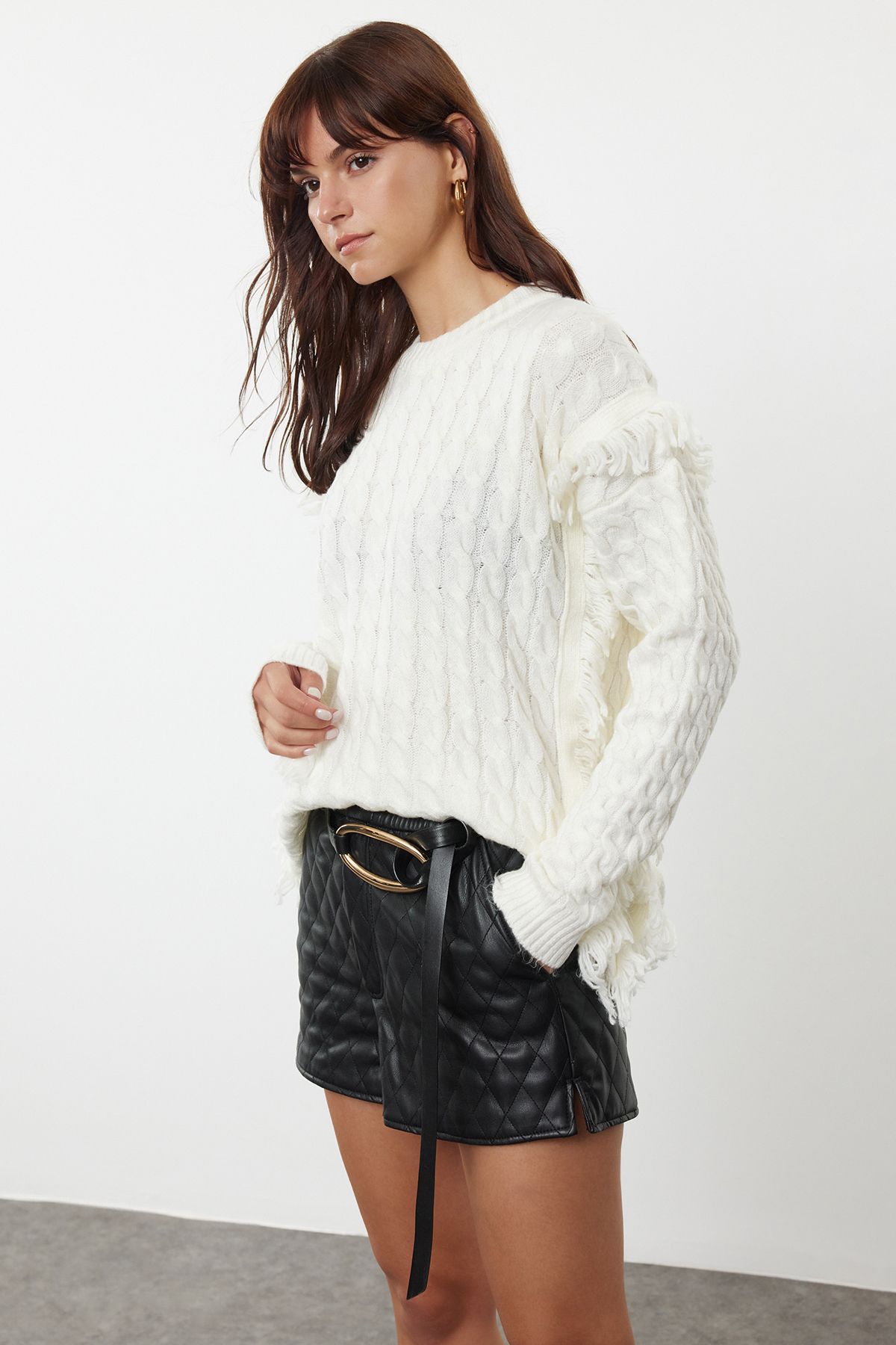 Women s Fashionable Stylish Sweater Ecru Soft Textured Hair Knit Tassel Detailed Knitwear Sweater M
Women s Fashionable Stylish Sweater Ecru Soft Textured Hair Knit Tassel Detailed Knitwear Sweater M