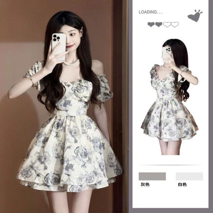 Ink feeling three-dimensional flower V-neck dress women s summer design sense niche temperament short skirt looking thin S
Ink feeling three-dimensional flower V-neck dress women s summer design sense niche temperament short skirt looking thin S