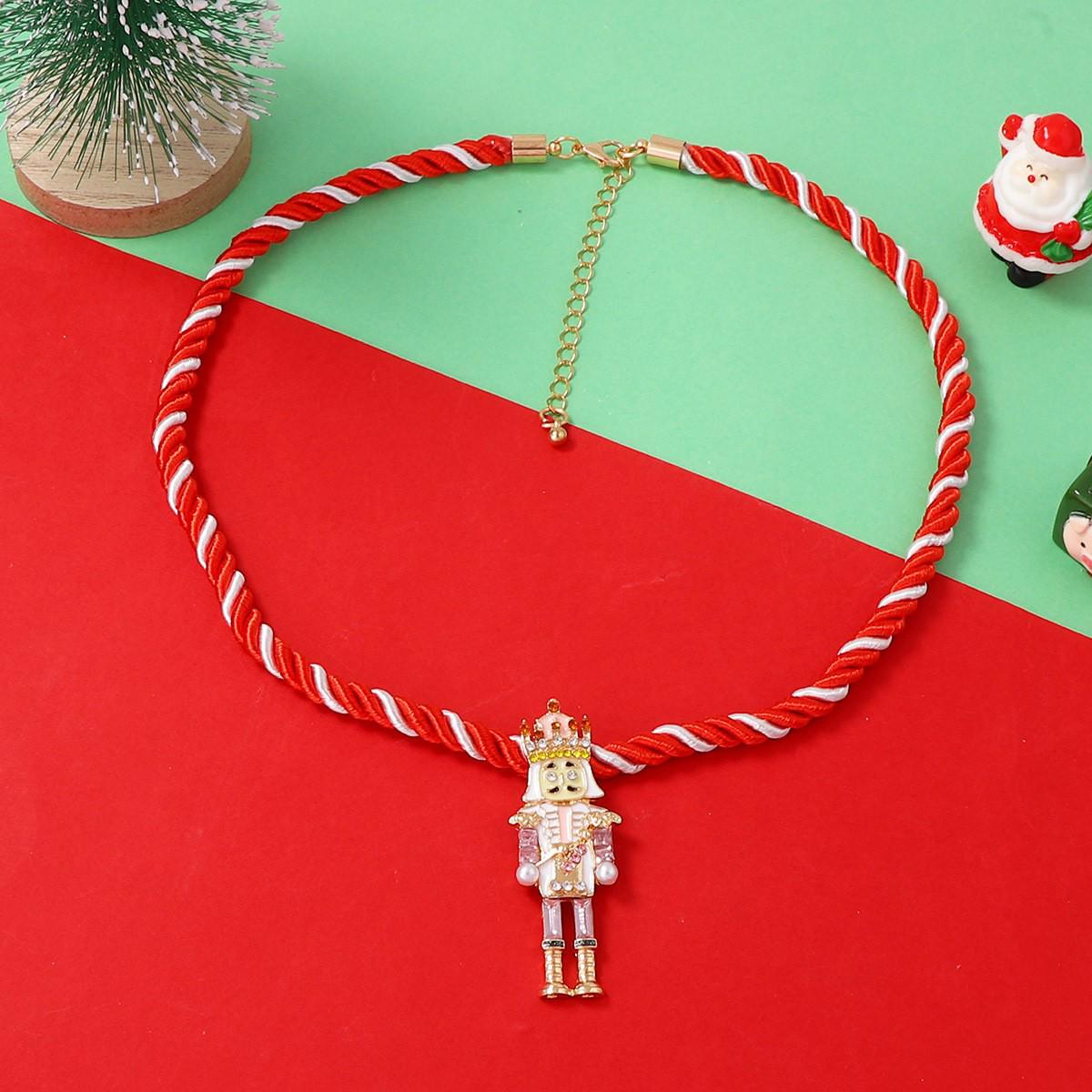 Exquisite Handmade Nutcracker Zircon Pendant Necklace
Exquisite Handmade Nutcracker Zircon Pendant Necklace