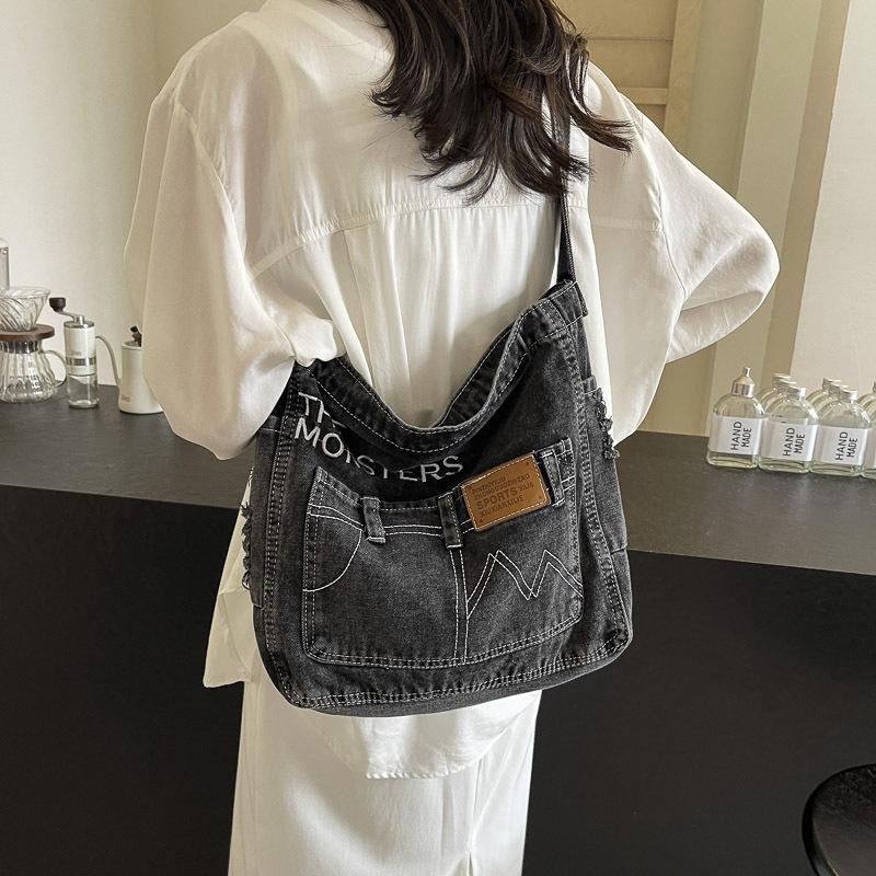 Women s bag 2025 autumn new denim bag large capacity horizontal shoulder bag wind casual women s messenger bag чорний
Women s bag 2025 autumn new denim bag large capacity horizontal shoulder bag wind casual women s messenger bag чорний