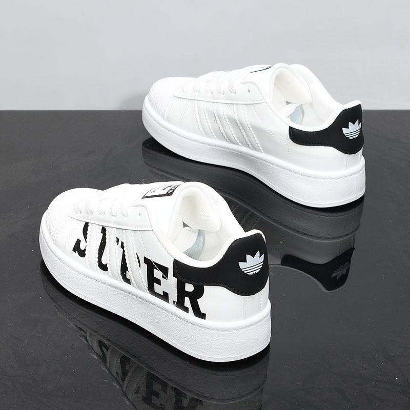 Retro breathable German training shoes men s spring board shoes sports leather surface couple casual shoes trendy women 35
Retro breathable German training shoes men s spring board shoes sports leather surface couple casual shoes trendy women 35