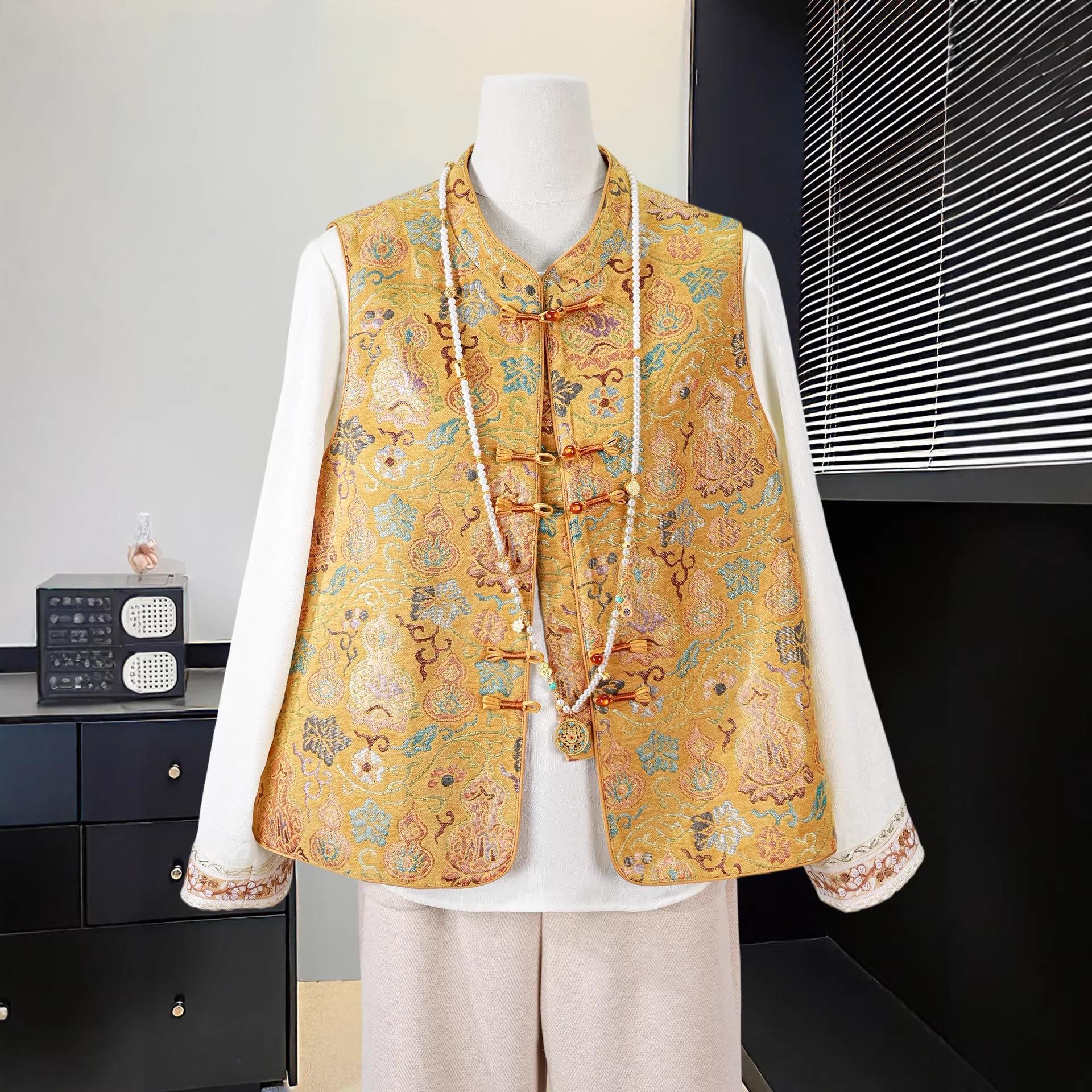 Mother s Day Chinese-Style Embroidered Sleeveless Cardigan for Middle-Aged Women 3XL (125-140 jin) жовтий
Mother s Day Chinese-Style Embroidered Sleeveless Cardigan for Middle-Aged Women 3XL (125-140 jin) жовтий