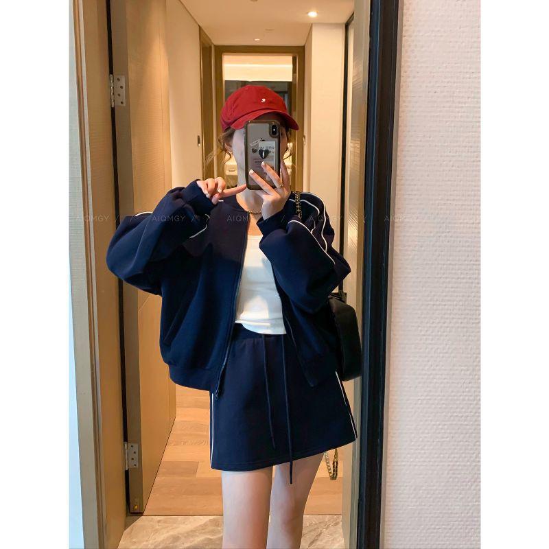 Women s Chic Sportswear Set: Spring & Autumn Jacket with Skirt or Pants - Stylish, Flattering, Two-Piece Outfit S under 100 lbs
Women s Chic Sportswear Set: Spring & Autumn Jacket with Skirt or Pants - Stylish, Flattering, Two-Piece Outfit S under 100 lbs