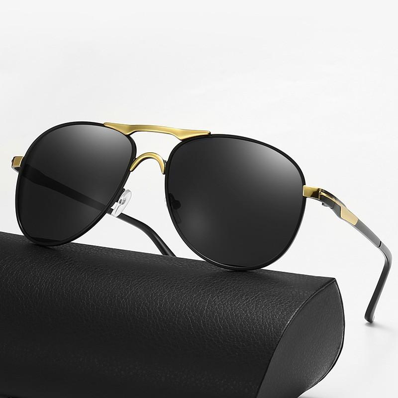 Роскошные поляризованные солнцезащитные очки-пилот для мужчин и женщин, солнцезащитные очки в стиле ретро для вождения, рыбалки, брендовые дизайнерские мужские металлические солнцезащитные очки для мужчин UV400
Роскошные поляризованные солнцезащитные очки-пилот для мужчин и женщин, солнцезащитные очки в стиле ретро для вождения, рыбалки, брендовые дизайнерские мужские металлические солнцезащитные очки для мужчин UV400