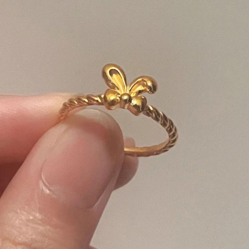 Уникальное медное регулируемое кольцо с золотым бантиком и кроличьими ушками для стильных женщин
Уникальное медное регулируемое кольцо с золотым бантиком и кроличьими ушками для стильных женщин