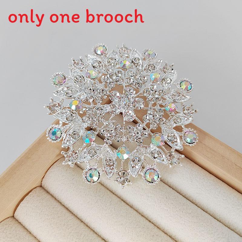 Flower Jewelry Pin With Cubic Zirconia For Elegant Bridal And Formal Wear Silver Color
Flower Jewelry Pin With Cubic Zirconia For Elegant Bridal And Formal Wear Silver Color