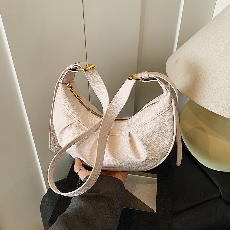 Популярная ретро сумка-мессенджер женская новая модная повседневная на плечо сумка-пельмень рабочая сумка для поездок белый
Популярная ретро сумка-мессенджер женская новая модная повседневная на плечо сумка-пельмень рабочая сумка для поездок белый