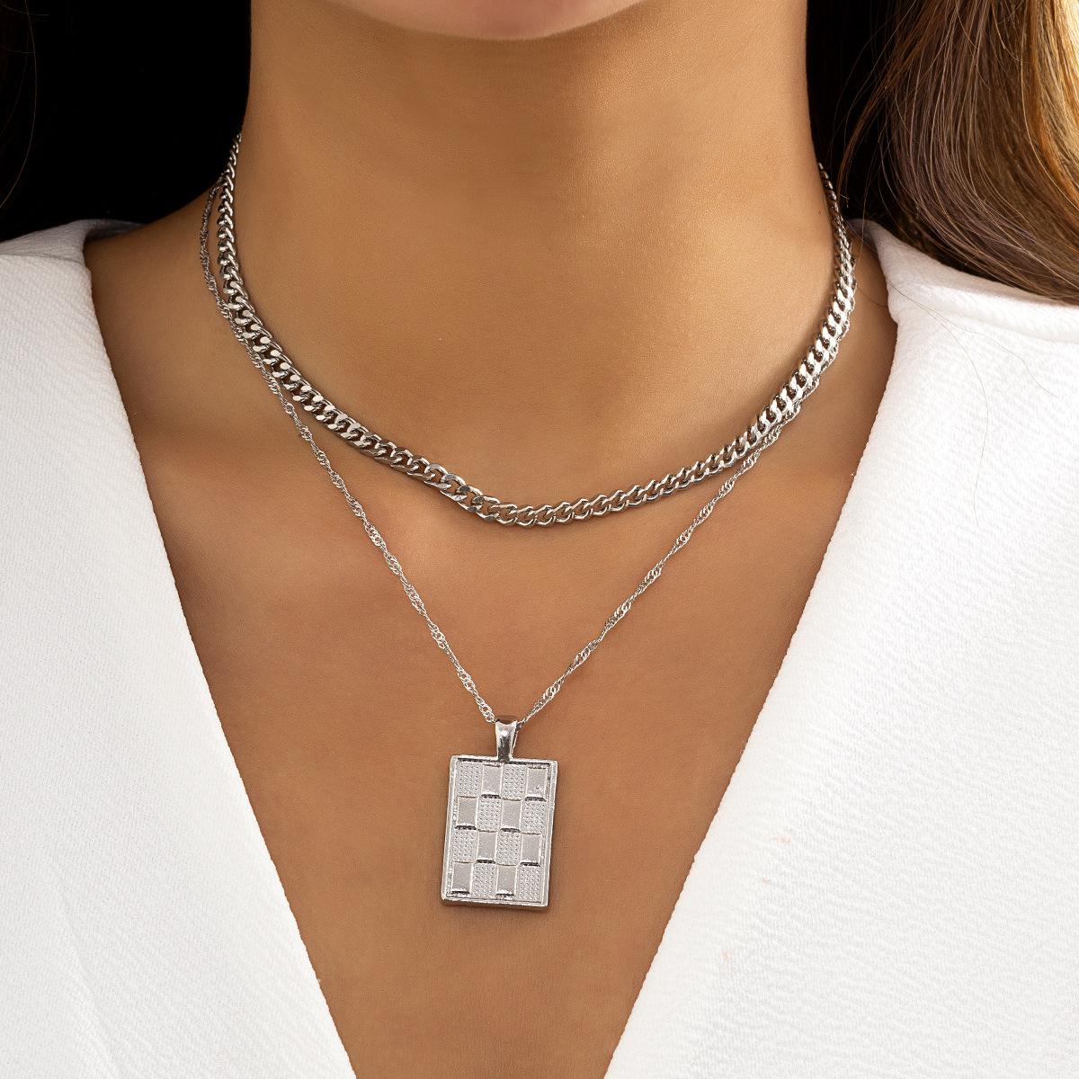 Геометрический квадратный кулон, ожерелье, сексуальная цепочка из змеиной кости, ювелирные изделия, модная цепочка на ключицу для женщин