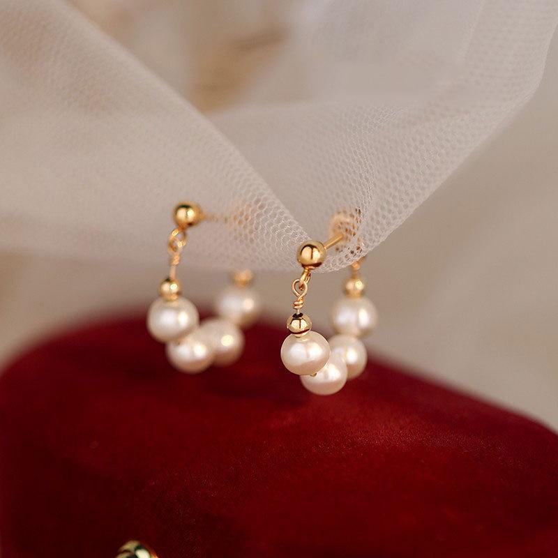 Shunyuan S925 Sterling Silver Pearl Stud Earrings for Women - Luxury 2022 Trend, Elegant & Versatile High-End Design 925 Sterling Silver
Shunyuan S925 Sterling Silver Pearl Stud Earrings for Women - Luxury 2022 Trend, Elegant & Versatile High-End Design 925 Sterling Silver