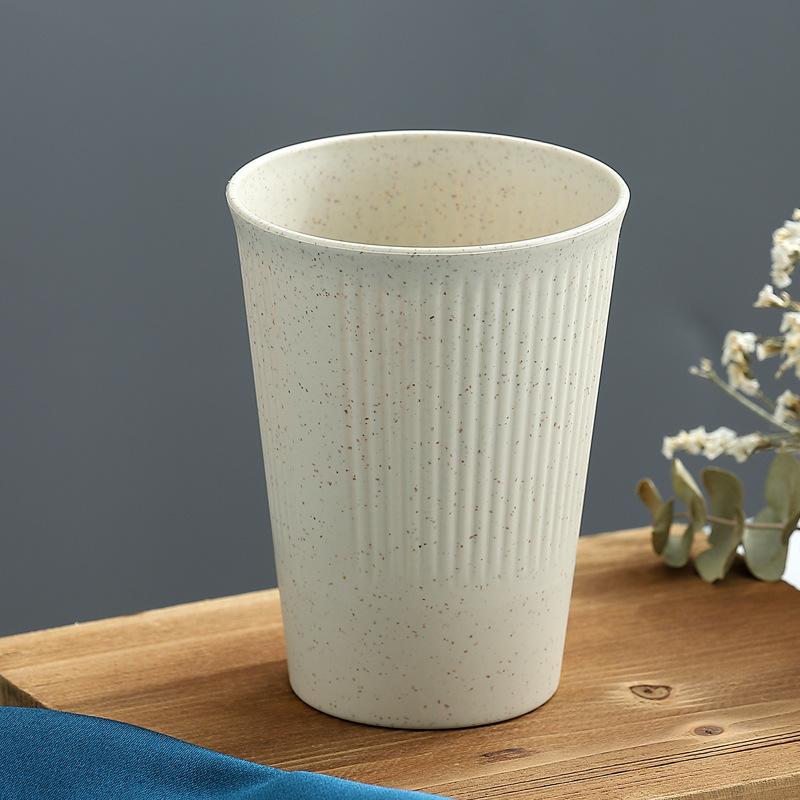 Пшеничная соломенная полоска пара стаканов для воды многофункциональная кружка для молока и кофе бытовая пластиковая кружка для ополаскивателя рта аксессуары для питья 401-500ml бежевый
Пшеничная соломенная полоска пара стаканов для воды многофункциональная кружка для молока и кофе бытовая пластиковая кружка для ополаскивателя рта аксессуары для питья 401-500ml бежевый