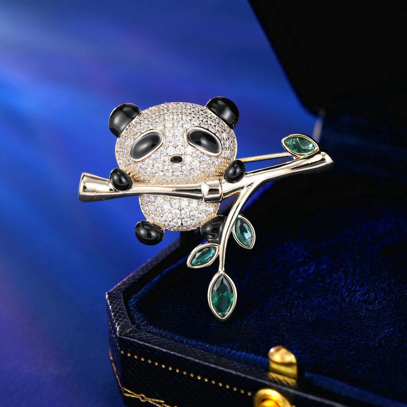 Аксессуары для блейзера Niche Design, заколка для корсажа, инкрустированная медью, цирконием, милая брошь Guochao в виде красной панды золотой
Аксессуары для блейзера Niche Design, заколка для корсажа, инкрустированная медью, цирконием, милая брошь Guochao в виде красной панды золотой