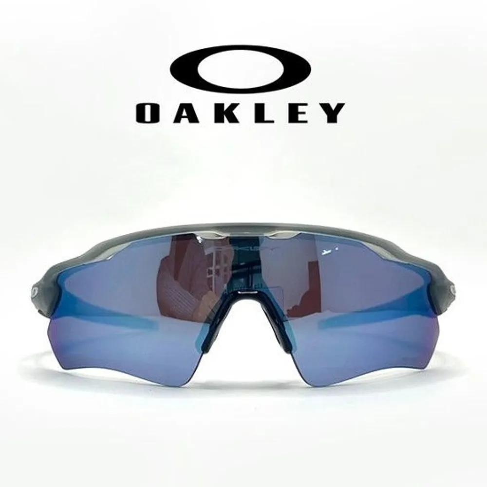 Radar EVPath 0009208-F638(9208-F6) Prism Deepwater Polar Sports Cycling Goggles doesn t exist
Radar EVPath 0009208-F638(9208-F6) Prism Deepwater Polar Sports Cycling Goggles doesn t exist