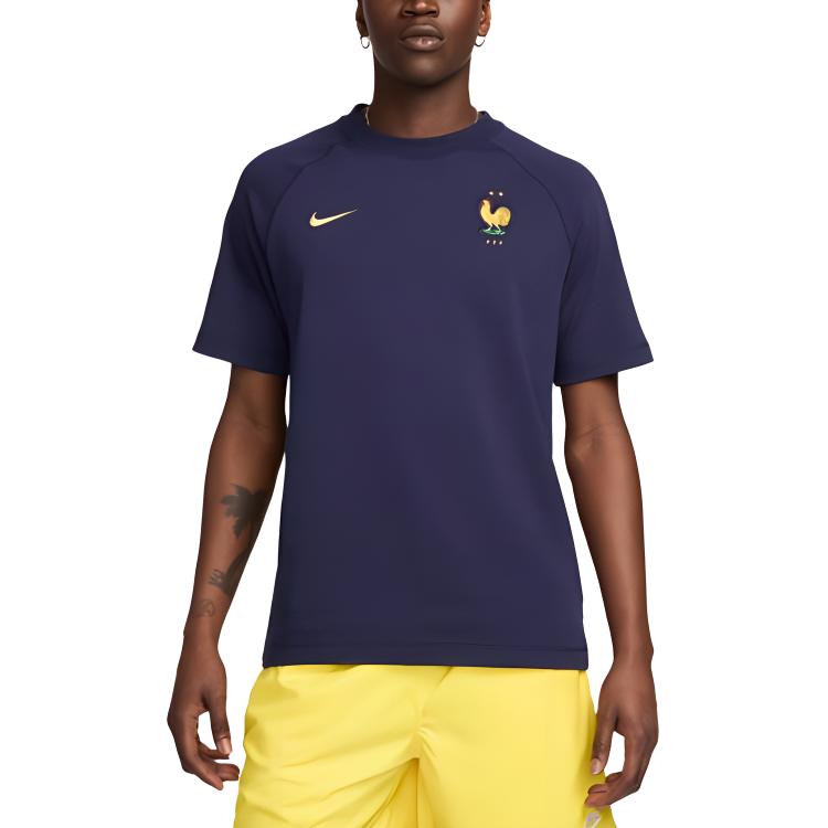 Nike Футболка мужская с коротким рукавом и вышитым логотипом Fff Travel, цвет черный, синий FJ7390-498 L
Nike Футболка мужская с коротким рукавом и вышитым логотипом Fff Travel, цвет черный, синий FJ7390-498 L