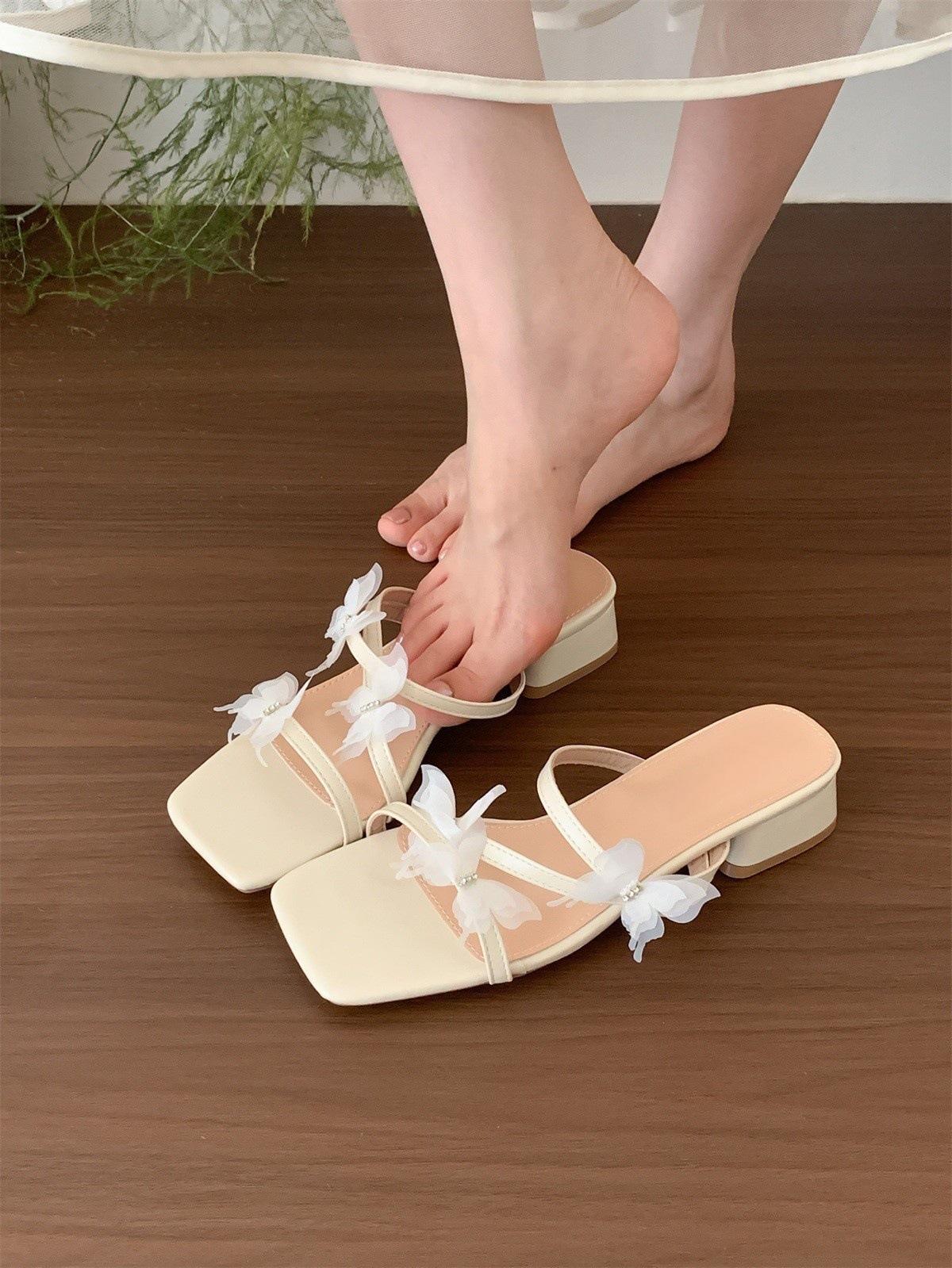 Romantic Butterfly thick heel square head open-toed cool slippers women wear square head with slippers 35
Romantic Butterfly thick heel square head open-toed cool slippers women wear square head with slippers 35