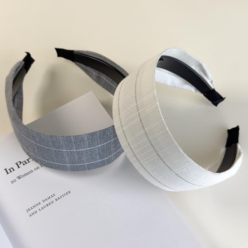 Retro Striped Lattice Cotton Linen Wide Headbands Womans Temperament Hair Hoop Female Fashion Party Hair Band Hair Accessories
Retro Striped Lattice Cotton Linen Wide Headbands Womans Temperament Hair Hoop Female Fashion Party Hair Band Hair Accessories