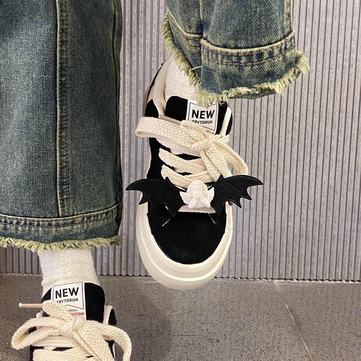 Популярные нишевые оригинальные черные кеды Guochao женские 2024 новая весна платформа универсальная спортивная обувь 40
Популярные нишевые оригинальные черные кеды Guochao женские 2024 новая весна платформа универсальная спортивная обувь 40