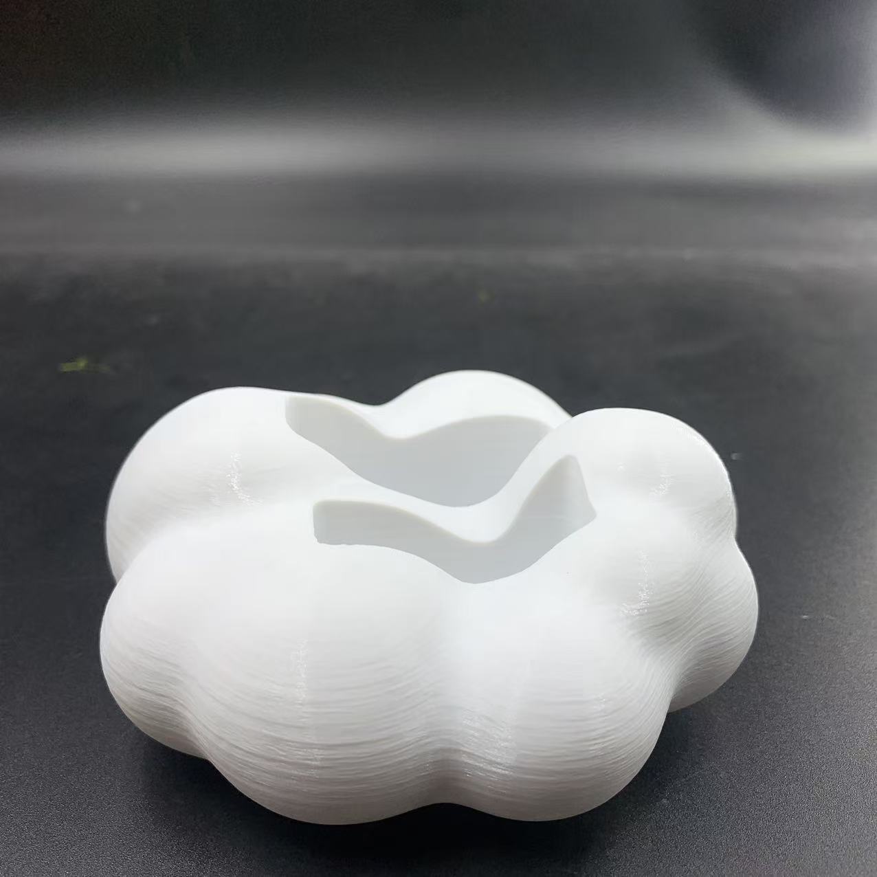 1pc Creative Modern Cloud-shaped Remote Control Base Stylish Home Organizer And Desktop Decor Suitable For TV/DVD білий
1pc Creative Modern Cloud-shaped Remote Control Base Stylish Home Organizer And Desktop Decor Suitable For TV/DVD білий