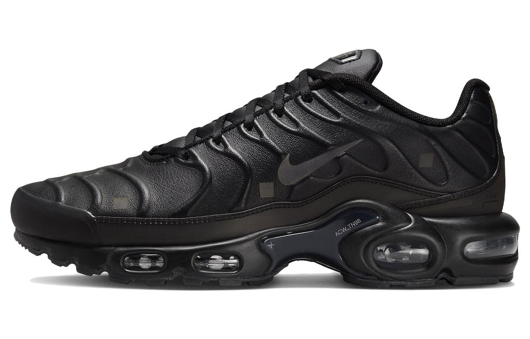Nike Air Max Plus A COLD WALL Black FD7855-001 36.5
Nike Air Max Plus A COLD WALL Black FD7855-001 36.5