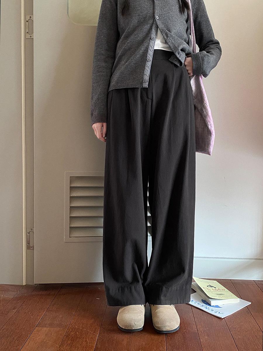 Milk Rabbit Planet - Women s 2025 Handmade Pleated Button Cargo Pants M
Milk Rabbit Planet - Women s 2025 Handmade Pleated Button Cargo Pants M