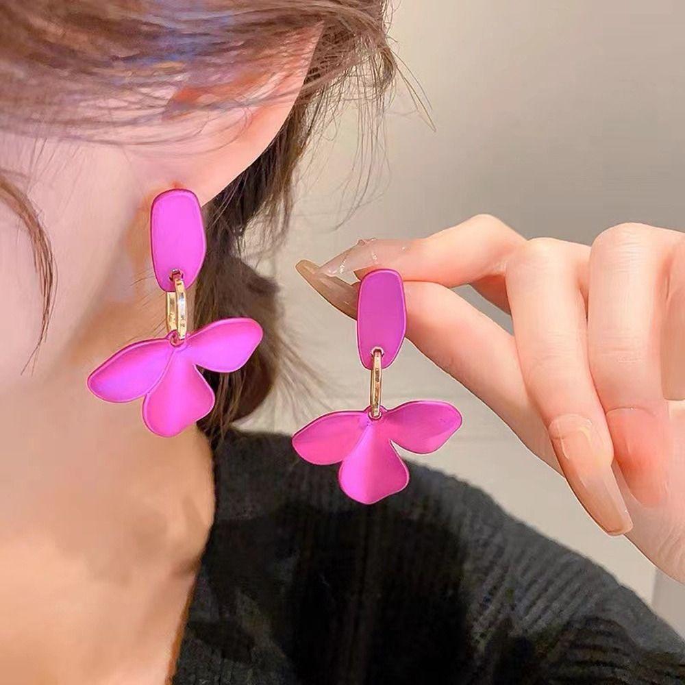 Temperament Girl Exaggerated Earrings Korean Style Dangle Earrings Women Drop Earrings Ear Drop
Temperament Girl Exaggerated Earrings Korean Style Dangle Earrings Women Drop Earrings Ear Drop