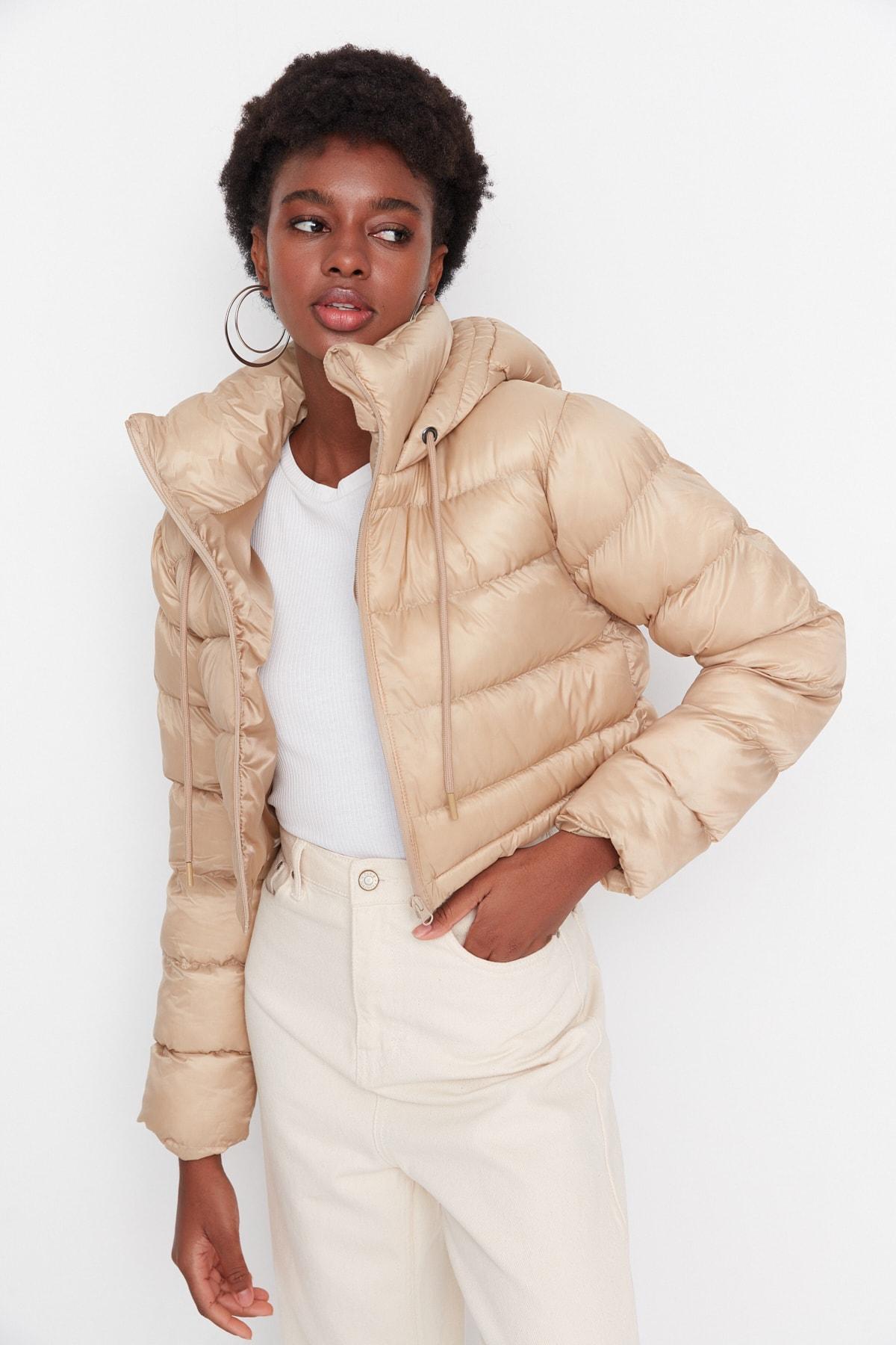 Зимняя Куртка - Бежевая - Пуховик
Зимняя Куртка - Бежевая - Пуховик