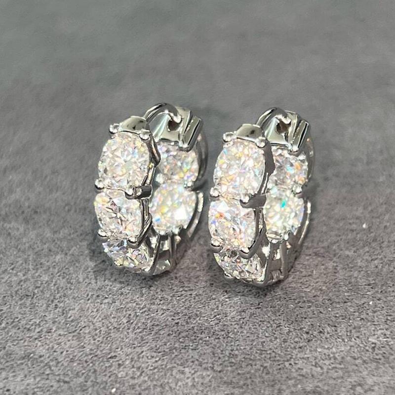 Huitan Dainty Hoop Earrings Full Oval Cubic Zirconia Temperament Circle Earrings for Women Daily Wear Exquisite Low-key Zircon
Huitan Dainty Hoop Earrings Full Oval Cubic Zirconia Temperament Circle Earrings for Women Daily Wear Exquisite Low-key Zircon