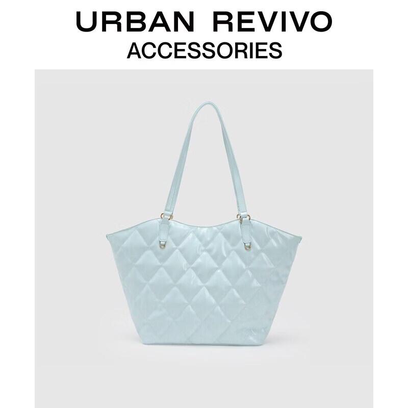URBAN REVIVO Glossy Quilted Shoulder Bag One Size
URBAN REVIVO Glossy Quilted Shoulder Bag One Size