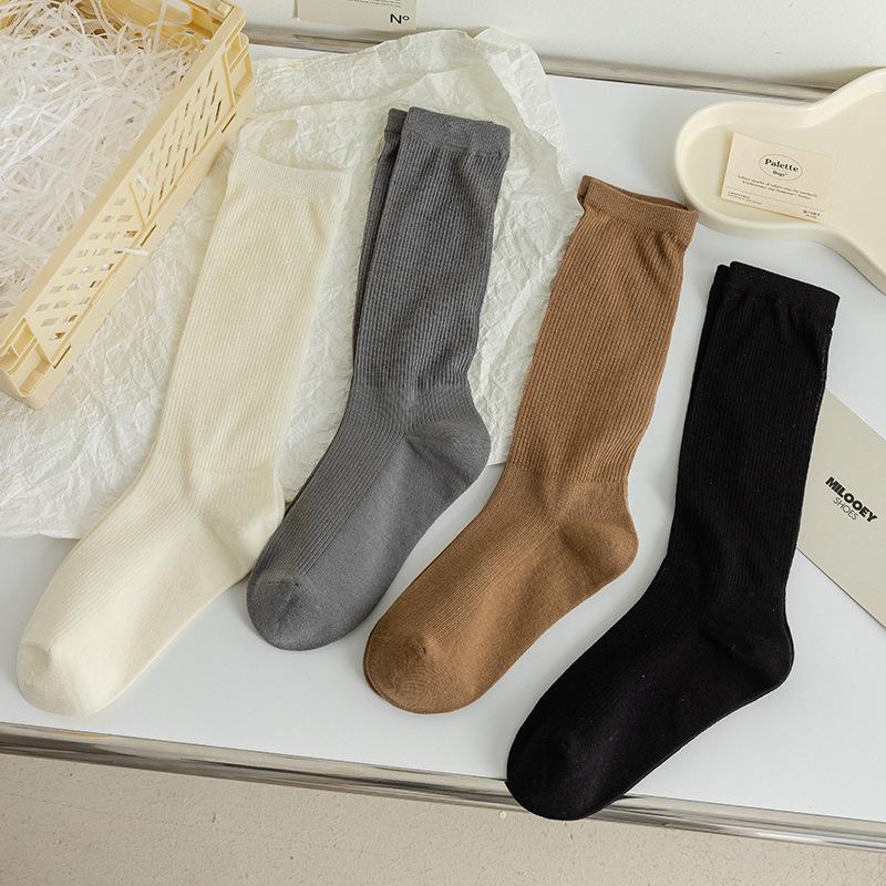 Female Summer Trend Is Sweet and Simple and All Kinds of Solid Color Preppy Long Socks 1 pair чорний
Female Summer Trend Is Sweet and Simple and All Kinds of Solid Color Preppy Long Socks 1 pair чорний