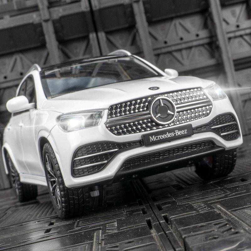 Jinlifang 1901-300 GLE Alloy Off-Road Toy Car with Pull-Back Action, Sound & Light, and Six Openable Doors. синий
Jinlifang 1901-300 GLE Alloy Off-Road Toy Car with Pull-Back Action, Sound & Light, and Six Openable Doors. синий