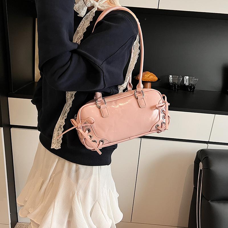 Summer popular small bag women s 2025 new fashion versatile messenger bag portable underarm bowling bag
Summer popular small bag women s 2025 new fashion versatile messenger bag portable underarm bowling bag