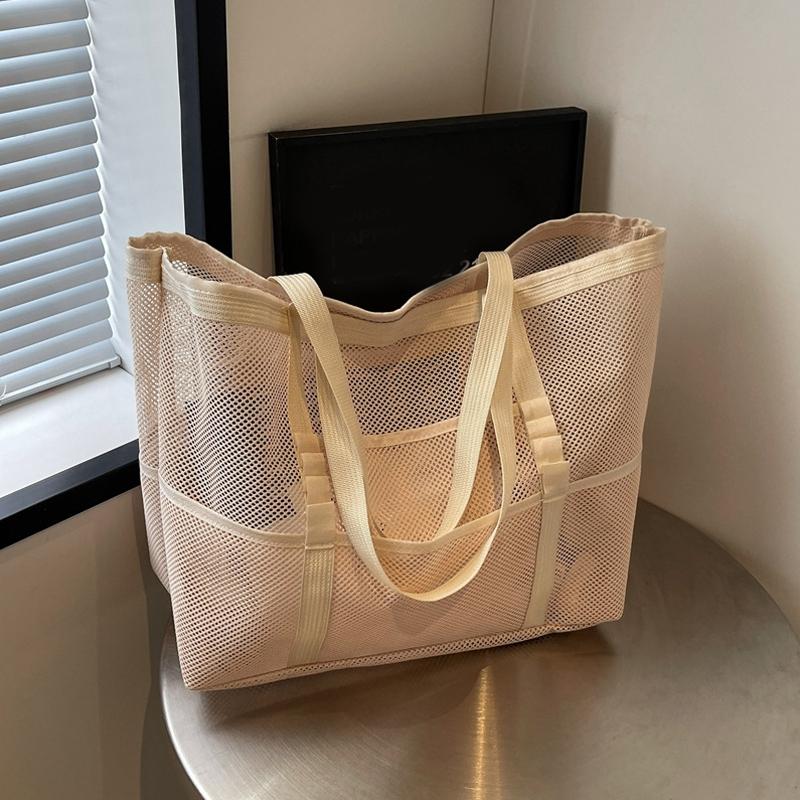 Hollow Large Capacity Makeup Storage Bag Women Multifunctional Mesh Shoulder Bag Travel Transparent Bag Beach Bags бежевый
Hollow Large Capacity Makeup Storage Bag Women Multifunctional Mesh Shoulder Bag Travel Transparent Bag Beach Bags бежевый