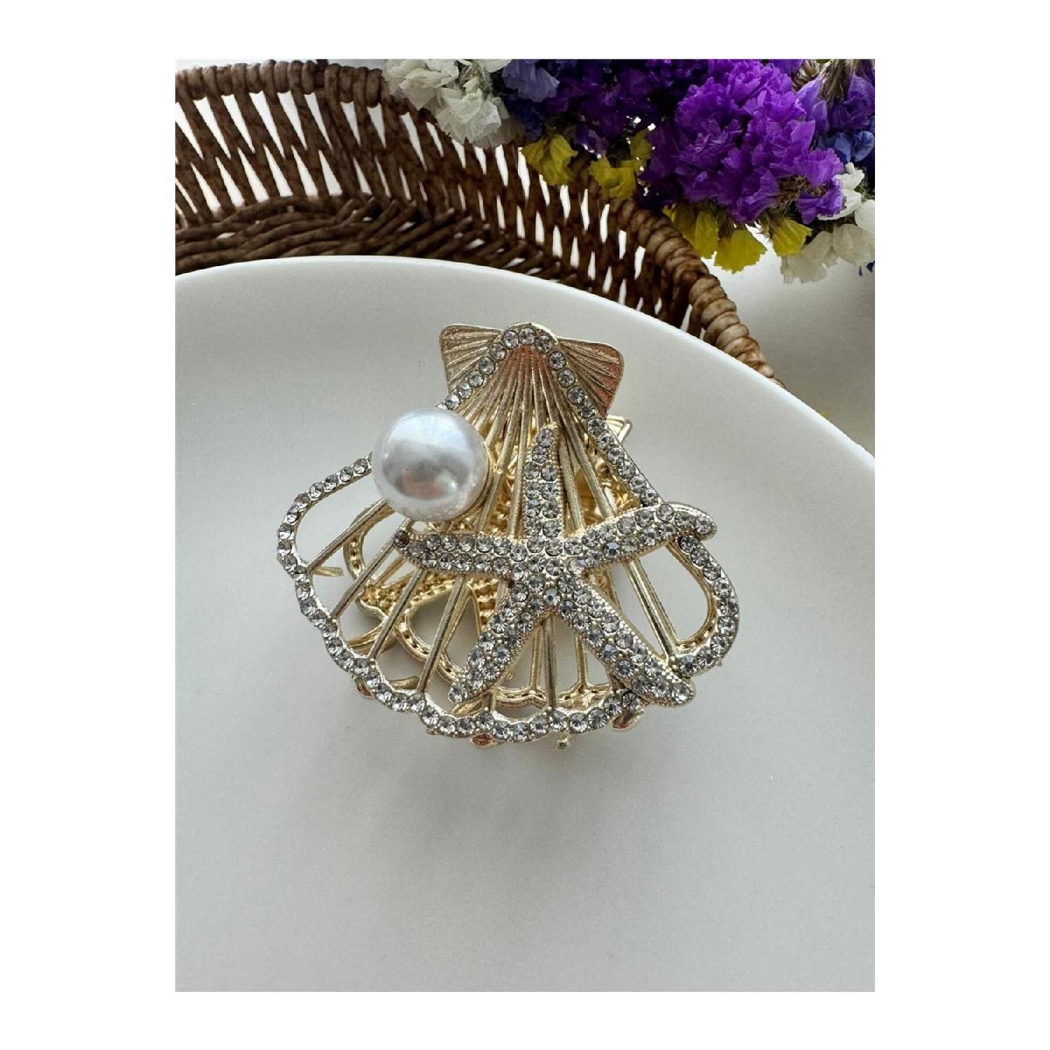 Золотая пряжка с защелкой в виде морской звезды и мидий золотой
Золотая пряжка с защелкой в виде морской звезды и мидий золотой