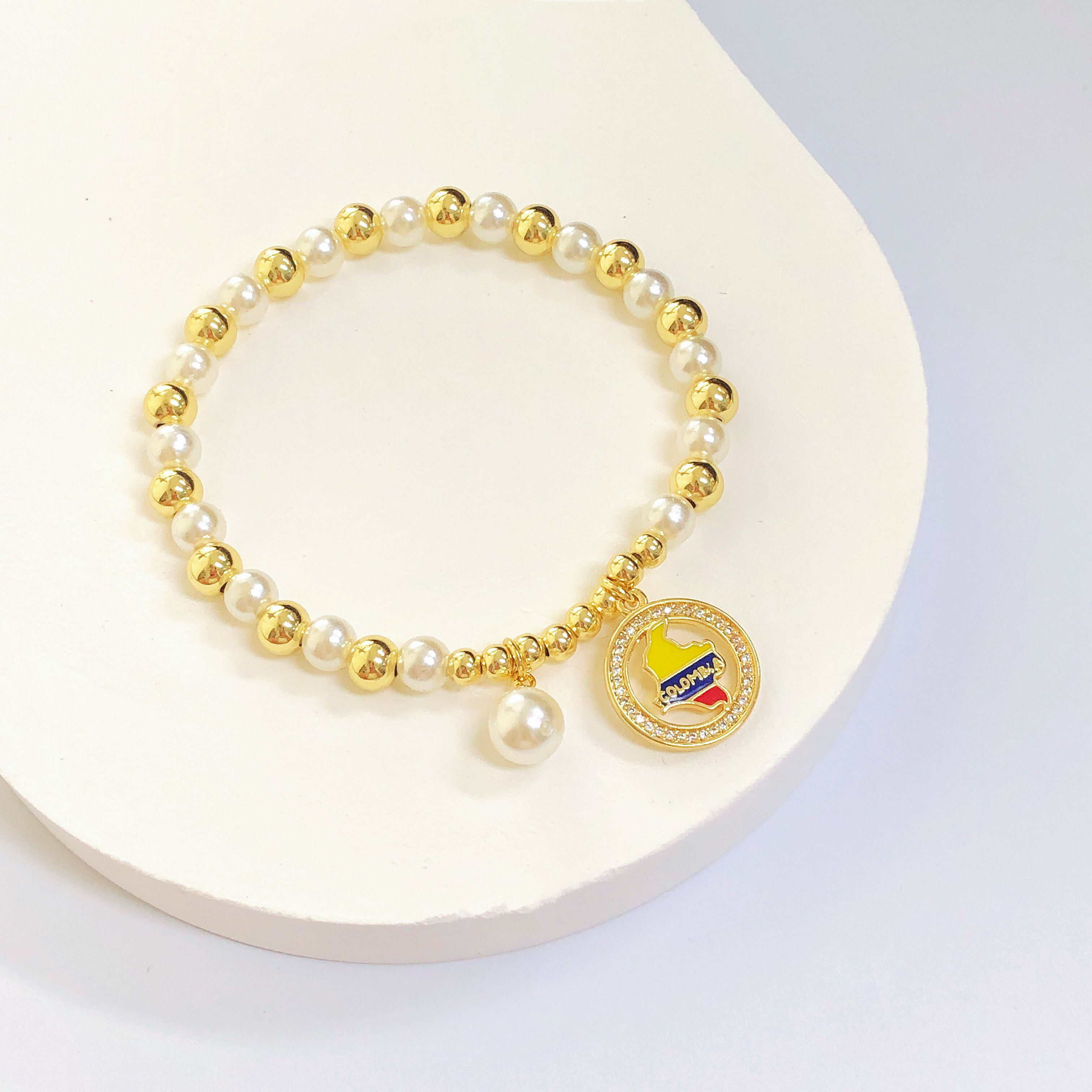 New Arrival Venezuela Mexico Dominican Map Bracelet Luxury Pearl Chain Flag Bracelet for Men Women Party Birthday Zircon
New Arrival Venezuela Mexico Dominican Map Bracelet Luxury Pearl Chain Flag Bracelet for Men Women Party Birthday Zircon