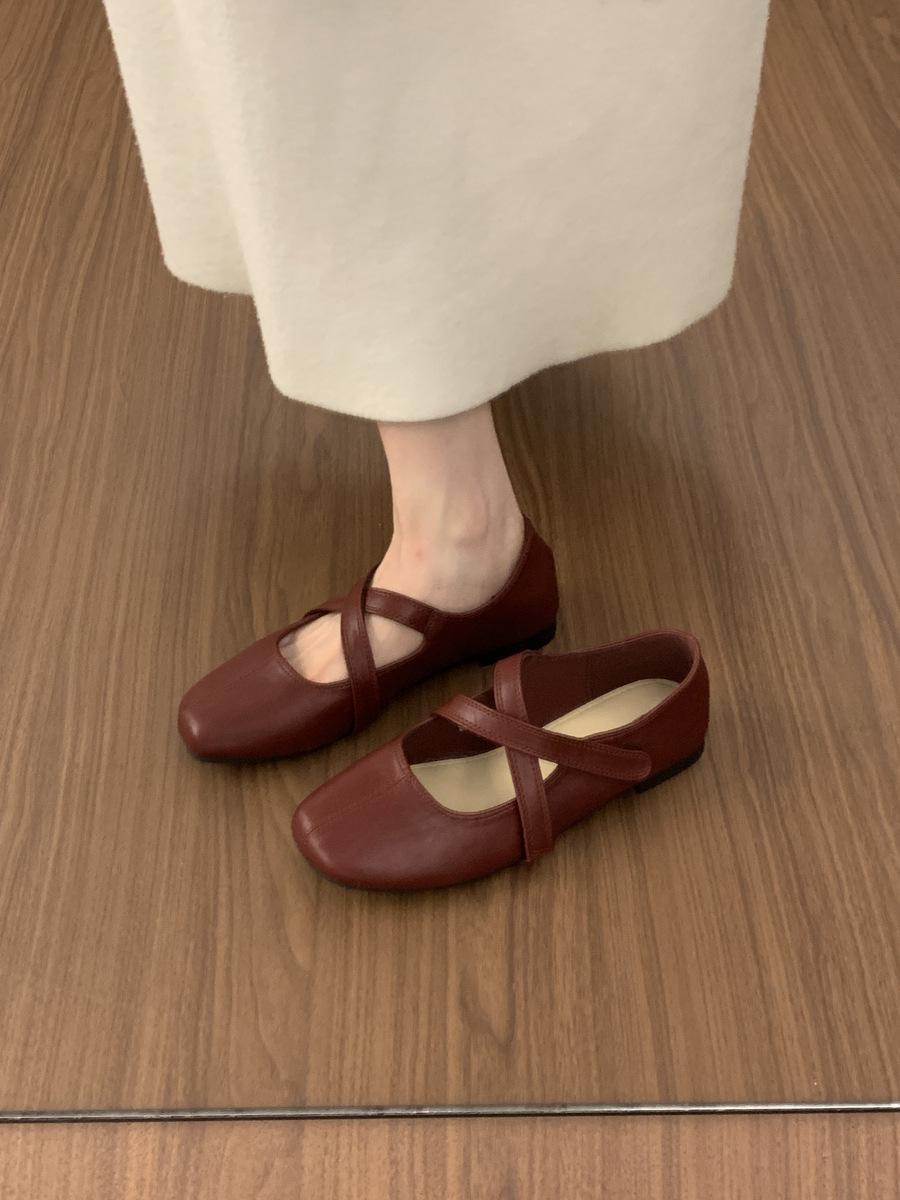 2025 Spring and Autumn New Gentle Ballet Flat Korean Version Cross Strap Shoes 39 красный
2025 Spring and Autumn New Gentle Ballet Flat Korean Version Cross Strap Shoes 39 красный