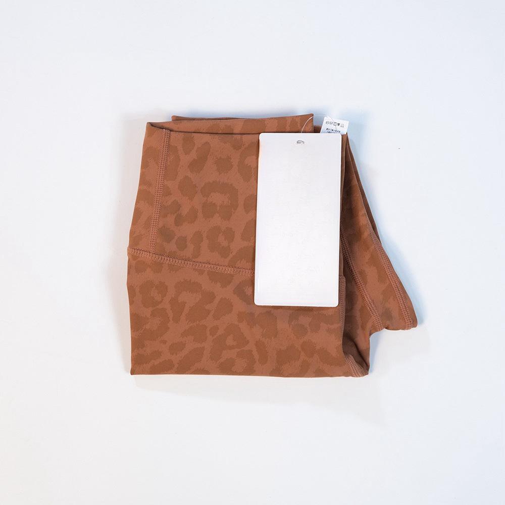 Жіночі лосини для йоги та фітнесу з леопардовим принтом із високою талією XXXL (140-160 lbs)
Жіночі лосини для йоги та фітнесу з леопардовим принтом із високою талією XXXL (140-160 lbs)