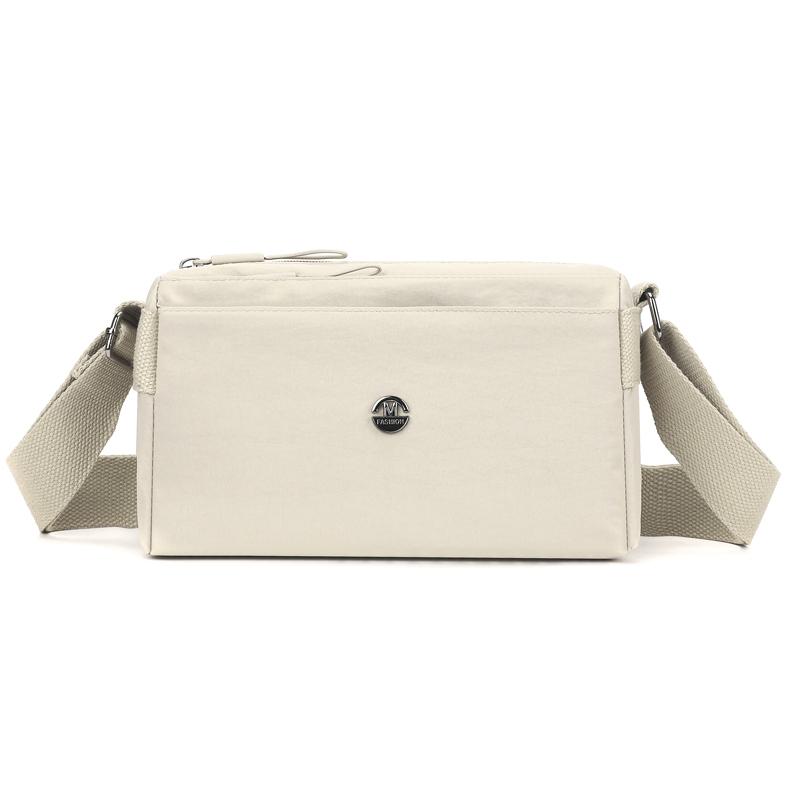 Casual and minimalist small square bag, suitable for casual wear, versatile and trendy, single shoulder bag with a light and spo білий
Casual and minimalist small square bag, suitable for casual wear, versatile and trendy, single shoulder bag with a light and spo білий
