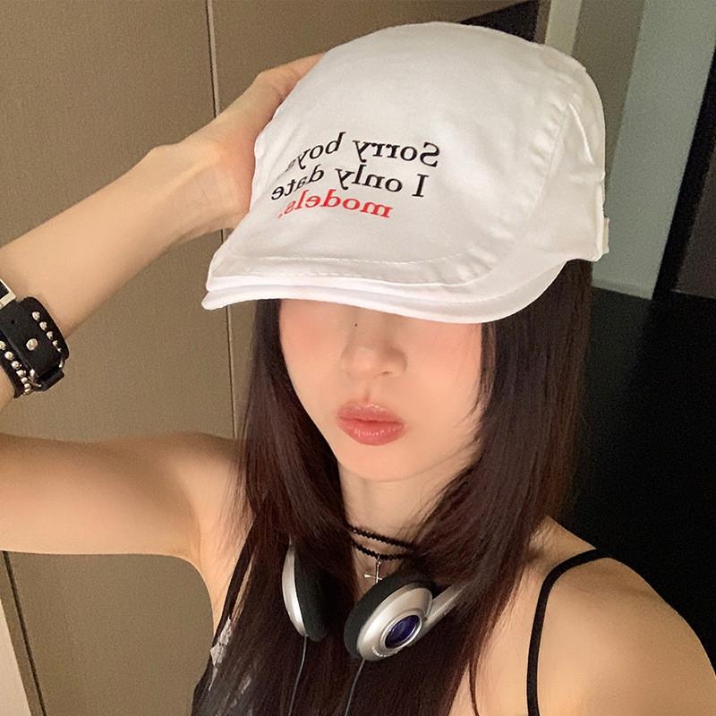 Fashionable Summer Japanese Millennium Embroidered Cap For Casual Streetwear Lovers білий
Fashionable Summer Japanese Millennium Embroidered Cap For Casual Streetwear Lovers білий