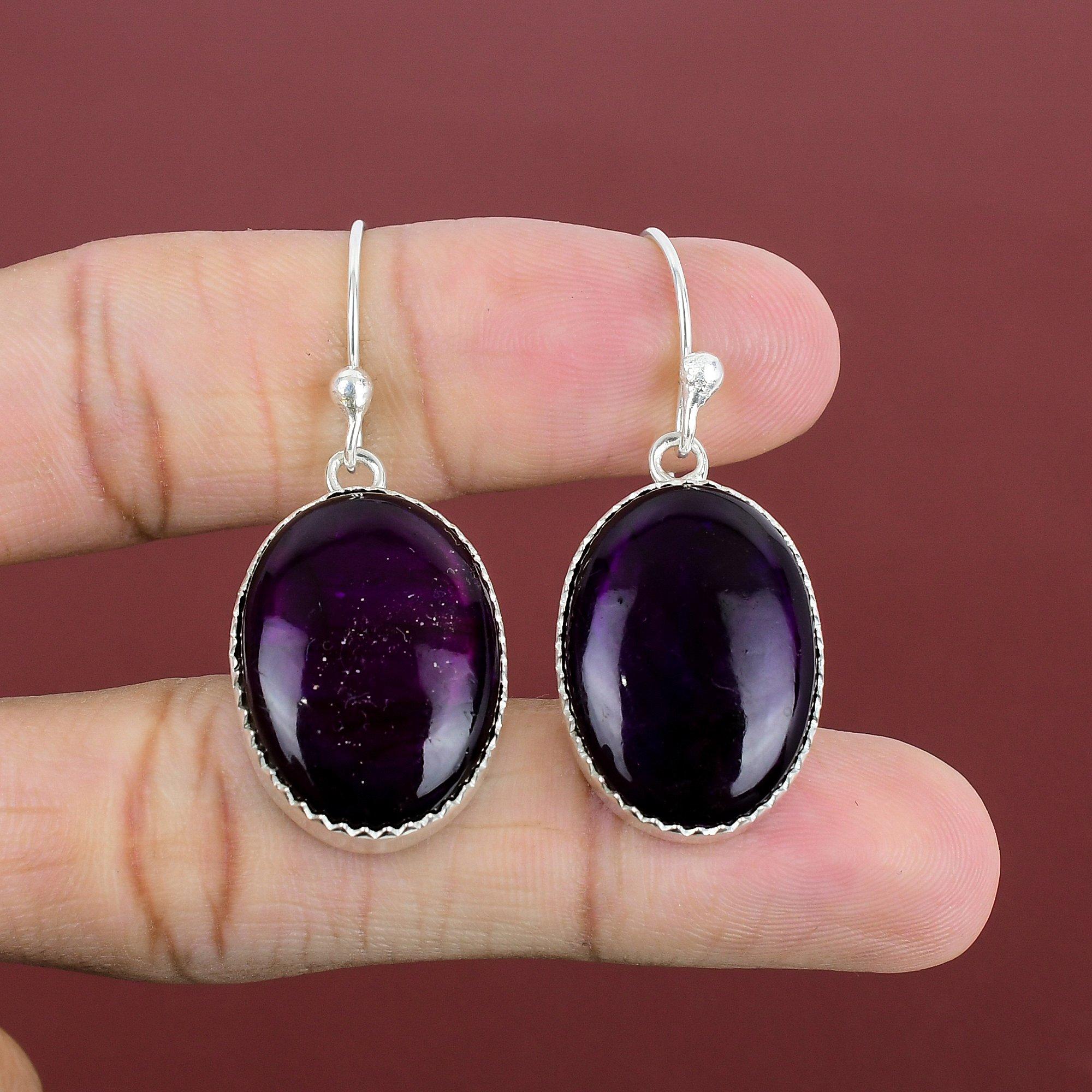 Purple Fire Labradorite Earring 925 Sterling Silver Earring Designer Jewelry Top Quality Gemstone Earring Handmade Earring Gifts For Friend
Purple Fire Labradorite Earring 925 Sterling Silver Earring Designer Jewelry Top Quality Gemstone Earring Handmade Earring Gifts For Friend
