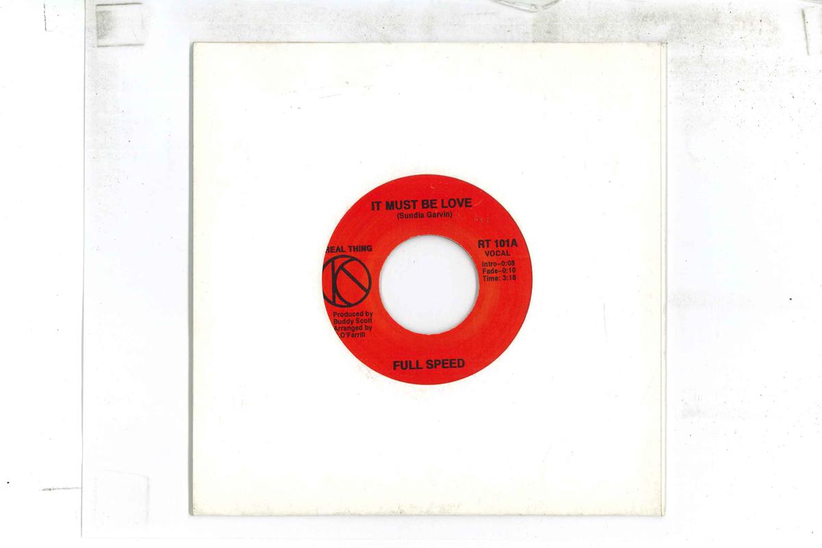 7inch Record FULL SPEED It Must Be Love Put em On The Ri RT101 REAL THING 1970 US SoulFunk Used
7inch Record FULL SPEED It Must Be Love Put em On The Ri RT101 REAL THING 1970 US SoulFunk Used